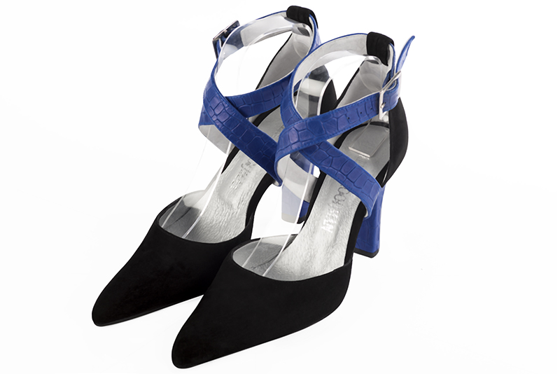 Matt black and electric blue women's open side shoes, with crossed straps. Tapered toe. Very high kitten heels. Front view - Florence KOOIJMAN